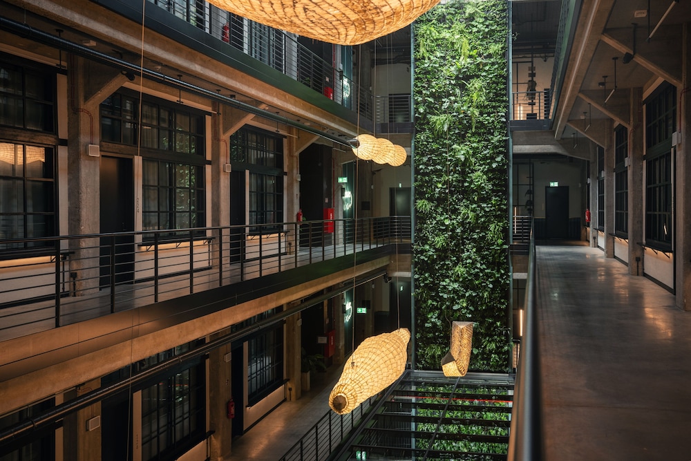 montownia lofts and experience