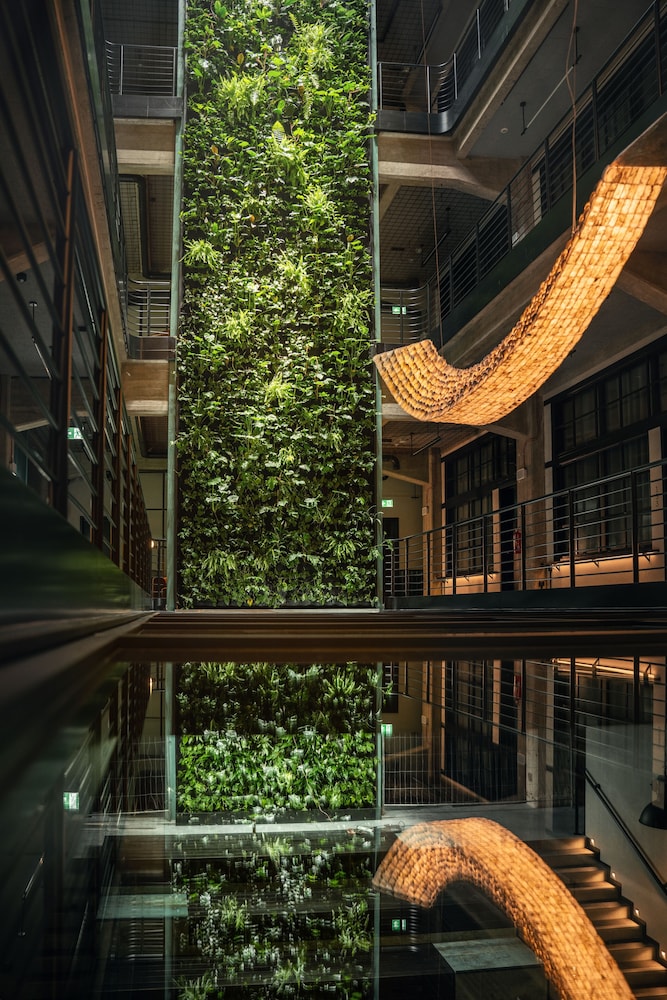 montownia lofts and experience