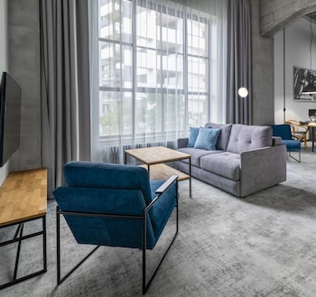 montownia lofts and experience