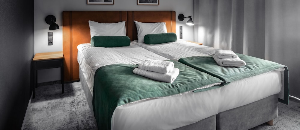 montownia lofts and experience