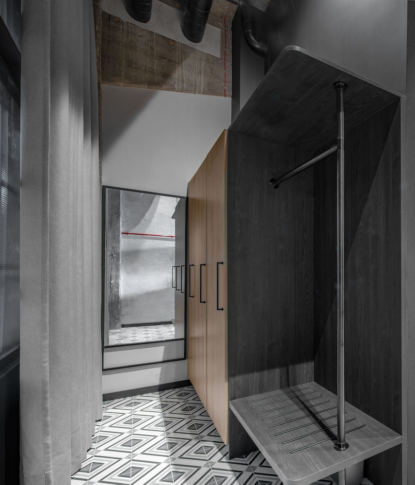 montownia lofts and experience