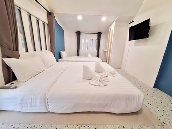 pan beachfront resort krabi