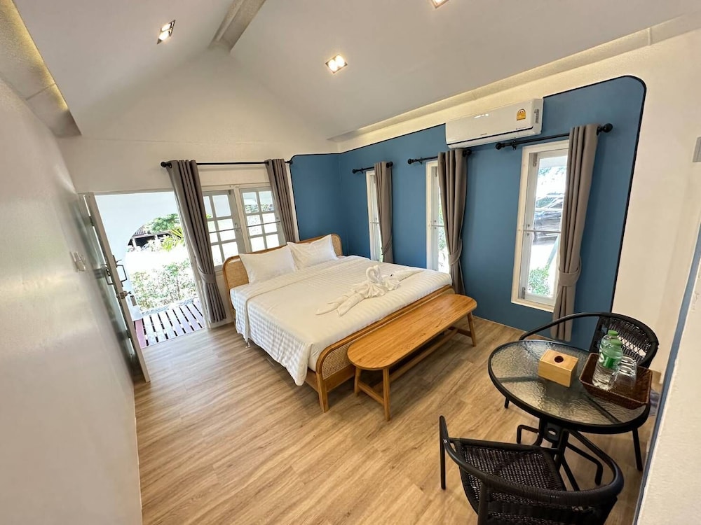 pan beachfront resort krabi