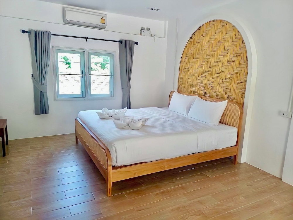 pan beachfront resort krabi