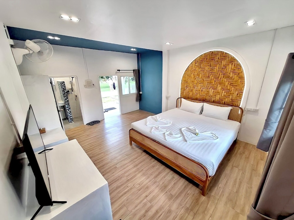 pan beachfront resort krabi