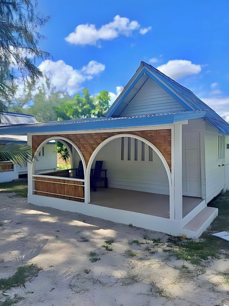 pan beachfront resort krabi