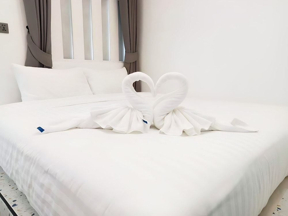 pan beachfront resort krabi