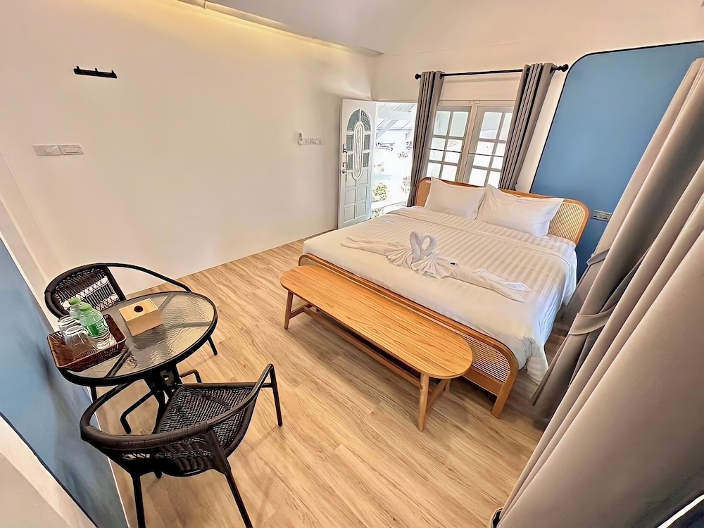 pan beachfront resort krabi