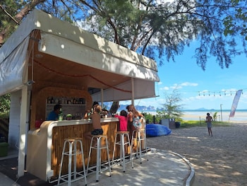 pan beachfront resort krabi