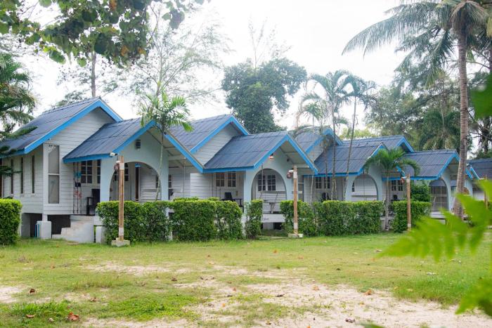 pan beachfront resort krabi