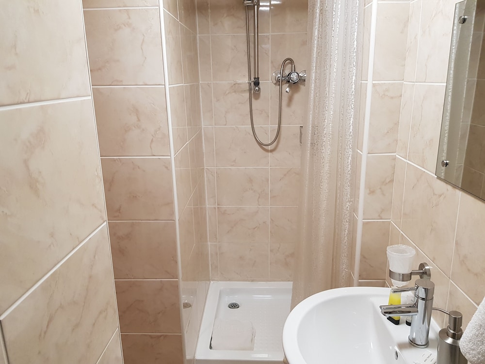 the inglewood hotel adults only