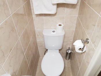 the inglewood hotel adults only