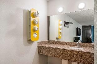 blue way inn and suites by jasper beeville