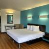 blue way inn and suites by jasper beeville