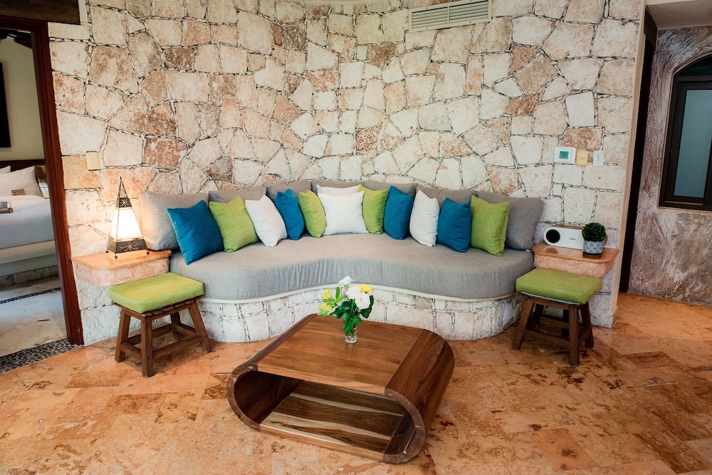 villas sacbe condo hotel and beach club