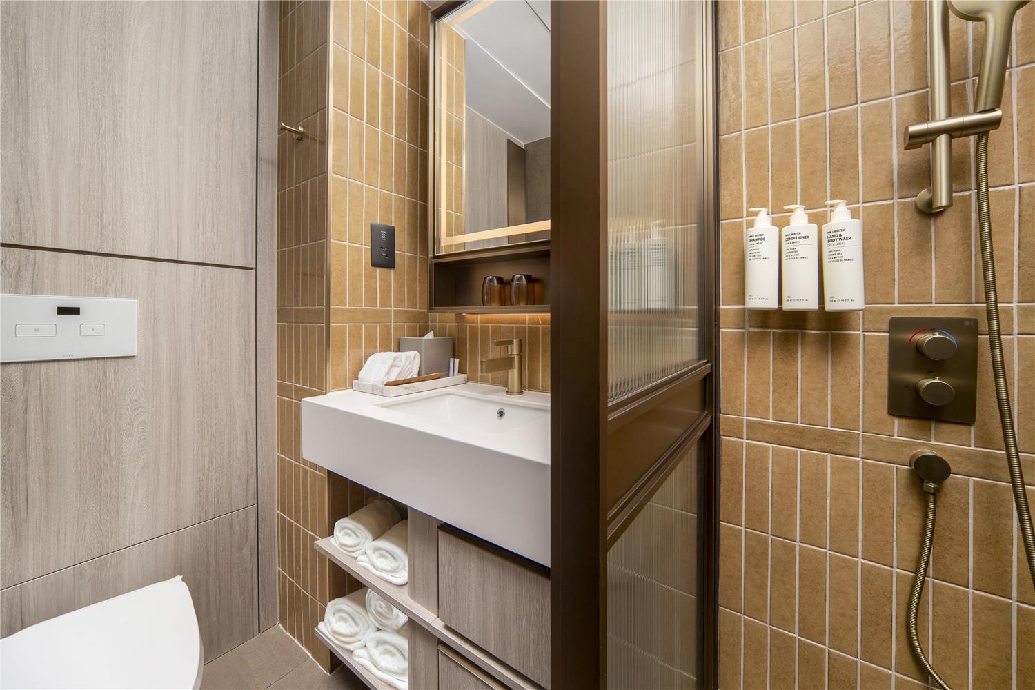 holiday inn express hong kong soho