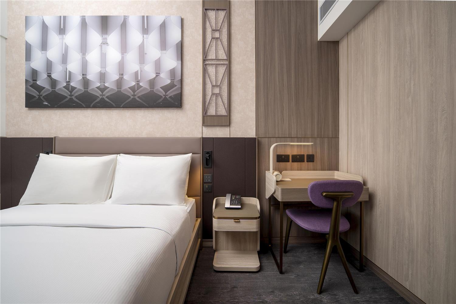 holiday inn express hong kong soho