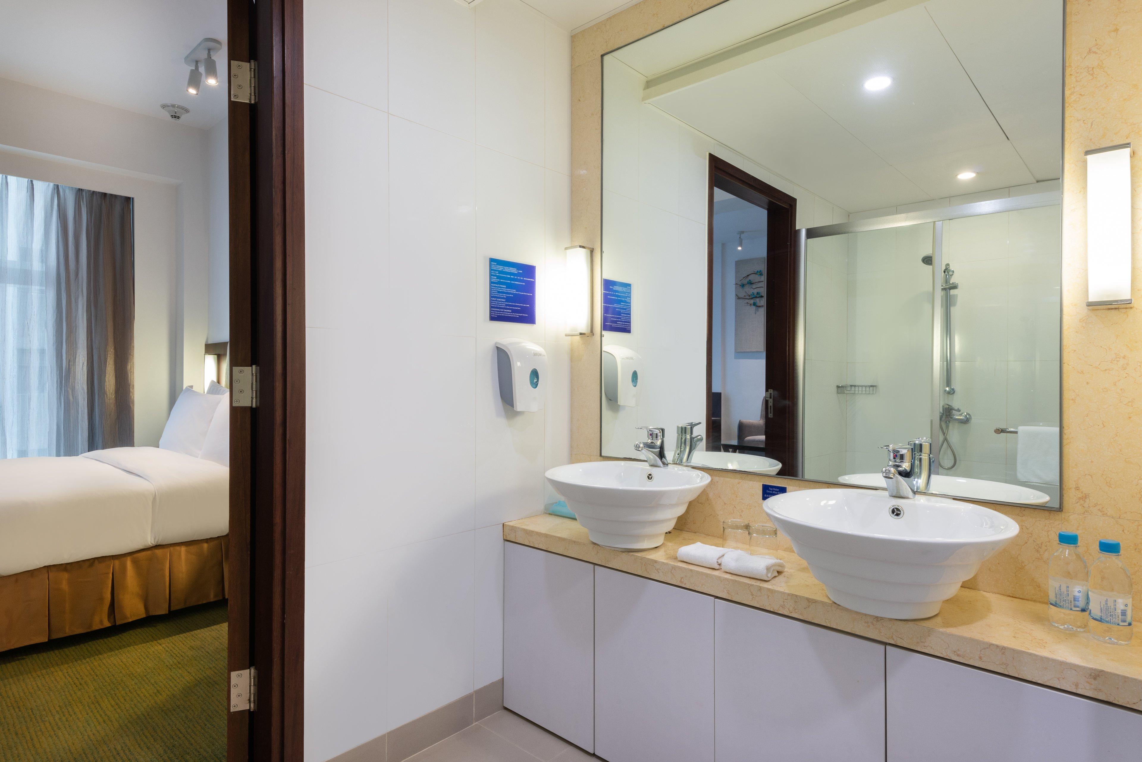 holiday inn express hong kong soho