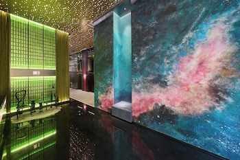 Holiday Inn Express Hong Kong Soho,,3 star