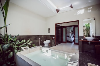 aria exclusive villa and spa