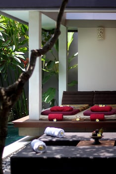 aria exclusive villa and spa