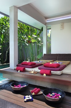 aria exclusive villa and spa