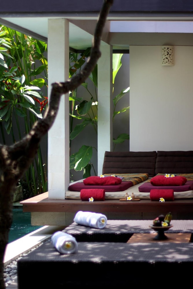 aria exclusive villa and spa