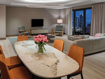 movenpick living istanbul saklivadi