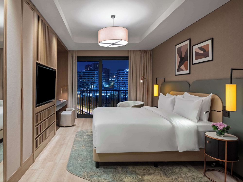 movenpick living istanbul saklivadi