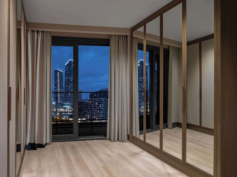 movenpick living istanbul saklivadi