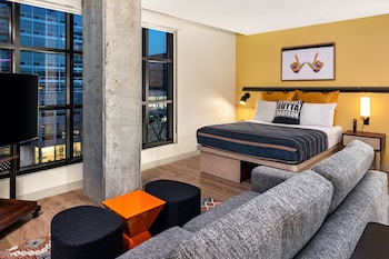 moxy madison downtown