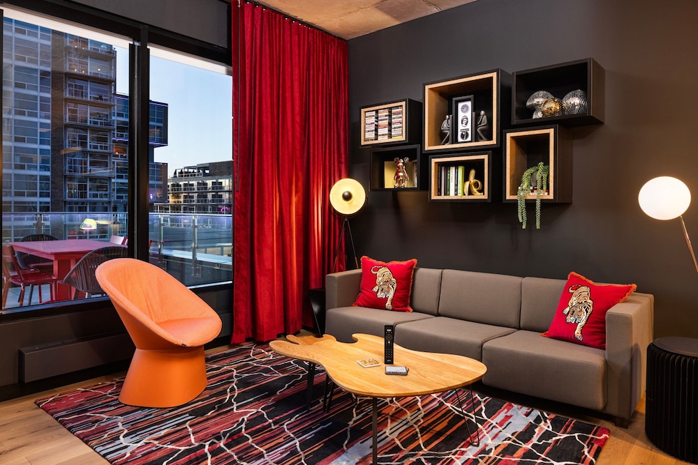 moxy madison downtown