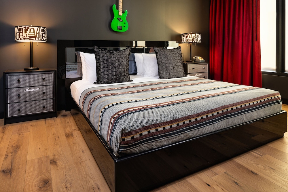 moxy madison downtown
