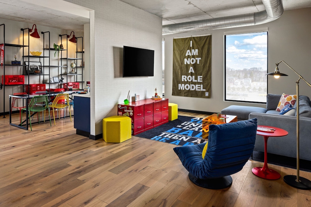 moxy madison downtown