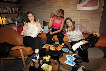 moxy paris clamart