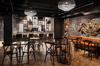 moxy springfield downtown