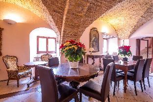 hotel trevi
