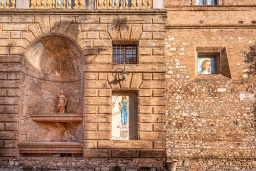 hotel trevi
