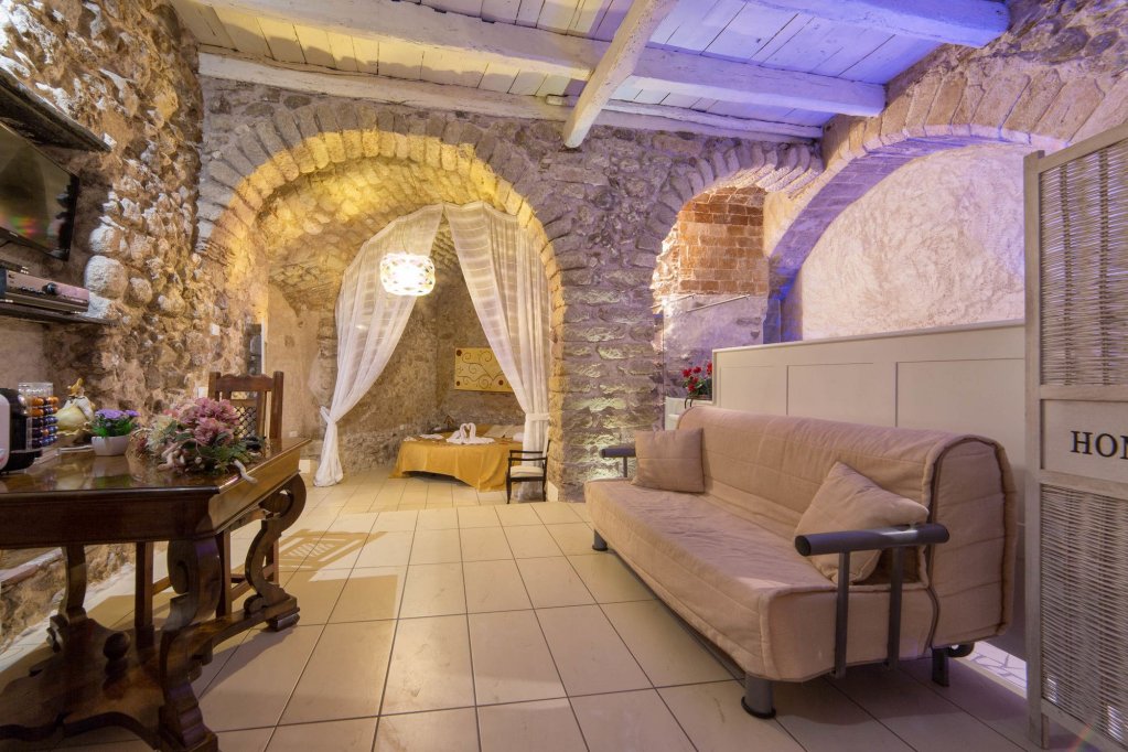 Donnaciccina Accomodation,Tropea>>Parghelia,3 star
