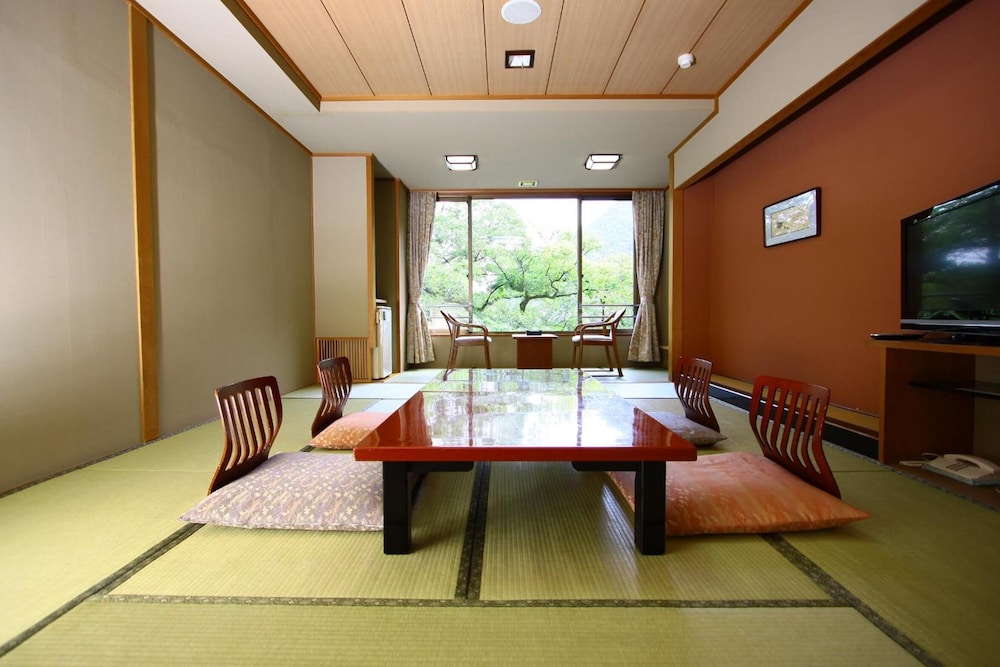 gifu nagaragawa onsen hotel park