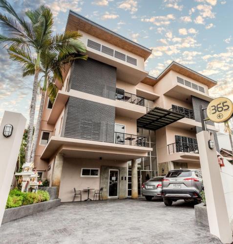 studio 365 serviced apartment