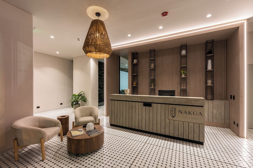 nakua stay work hotel