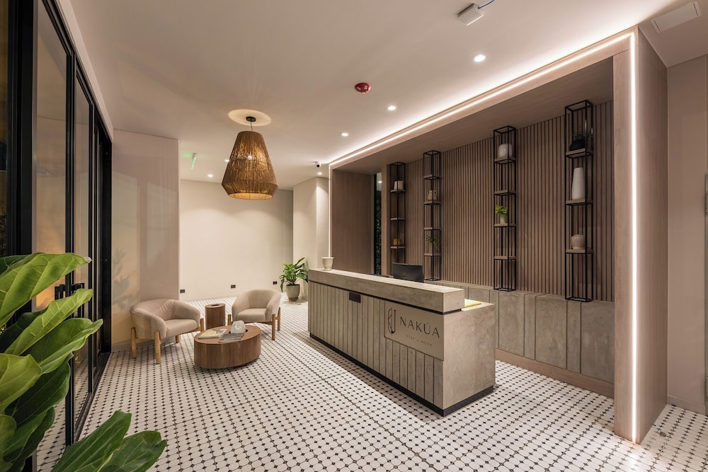 nakua stay work hotel