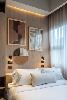 nakua stay work hotel