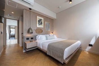 nakua stay work hotel