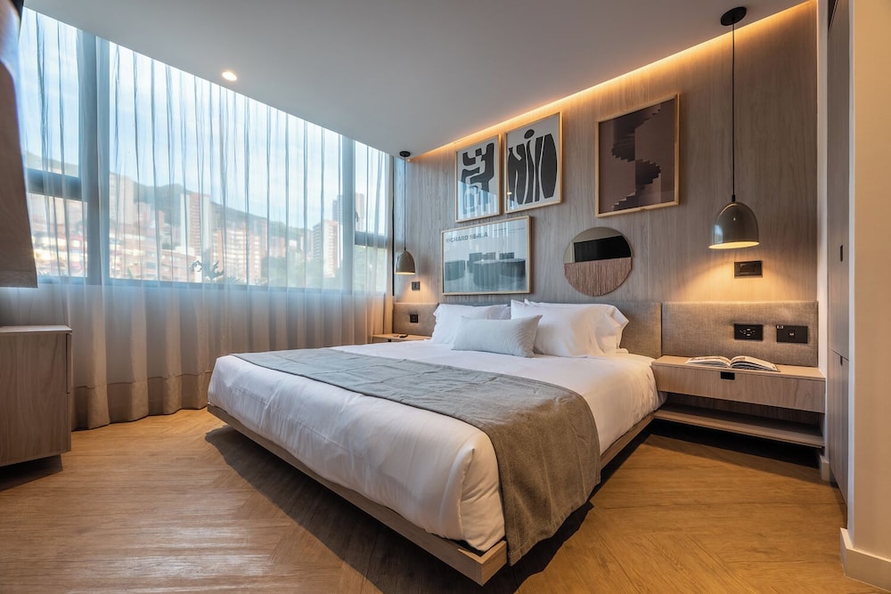 nakua stay work hotel