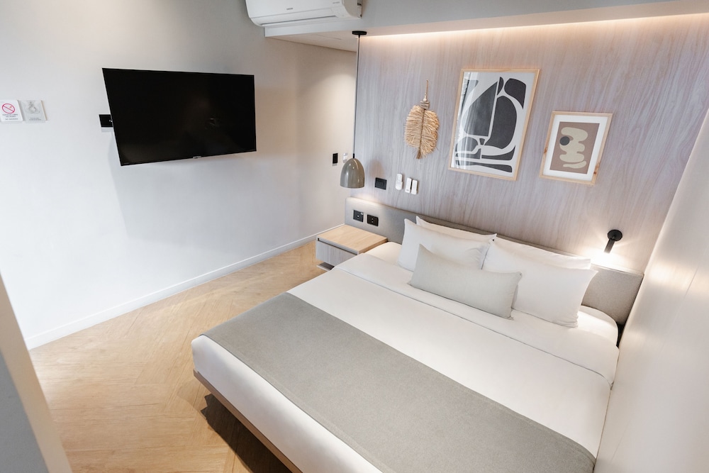 nakua stay work hotel