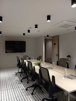 nakua stay work hotel