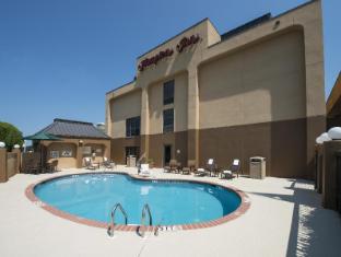 hampton inn greenwood