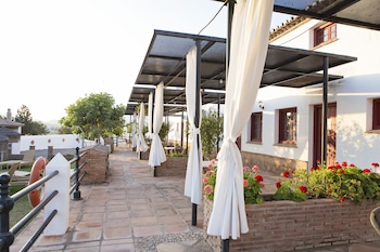 hotel and restaurant cortijo del arte